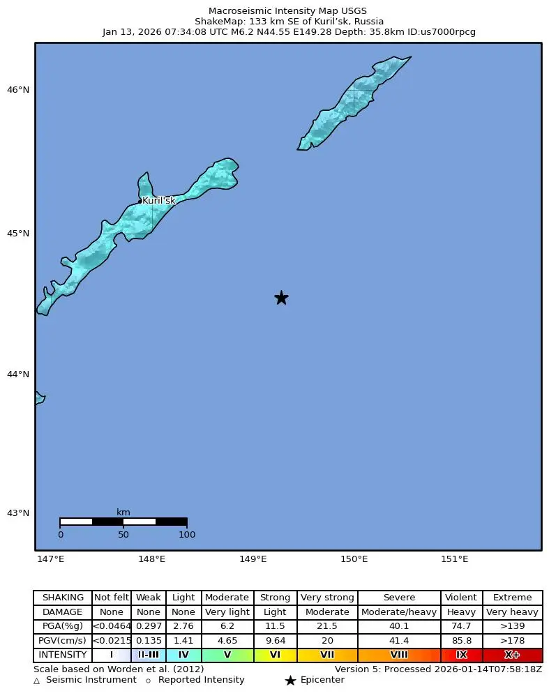 Shake map for M 6.2 - 133 km SE of Kuril’sk, Russia showing shaking intensity and report locations around the epicenter.